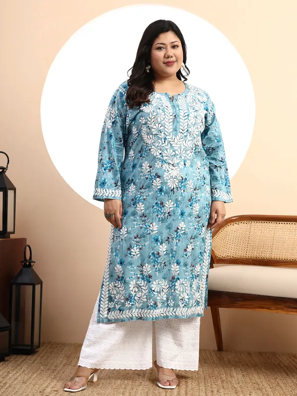 Women_Blue_Floral_Hand-Embroidered_Chikankari_Mulmul_Kurta