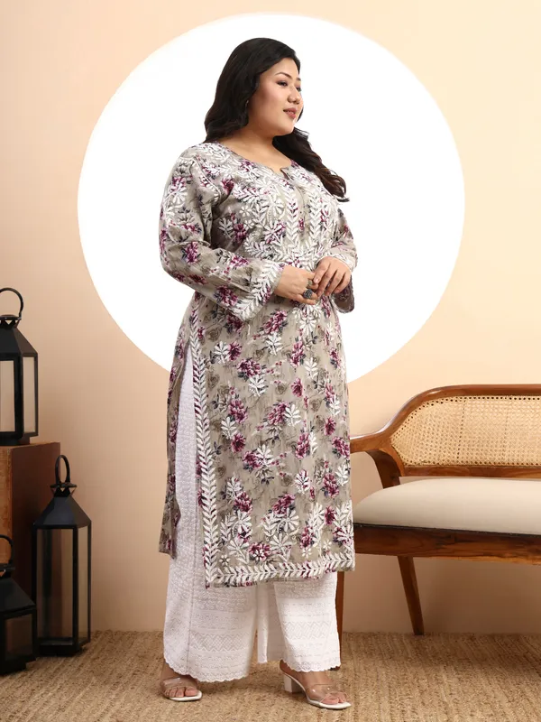 Women_Grey_Floral_Hand-Embroidered_Chikankari_Mulmul_Kurta