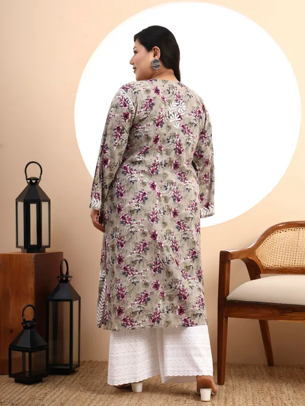 Women_Grey_Floral_Hand-Embroidered_Chikankari_Mulmul_Kurta