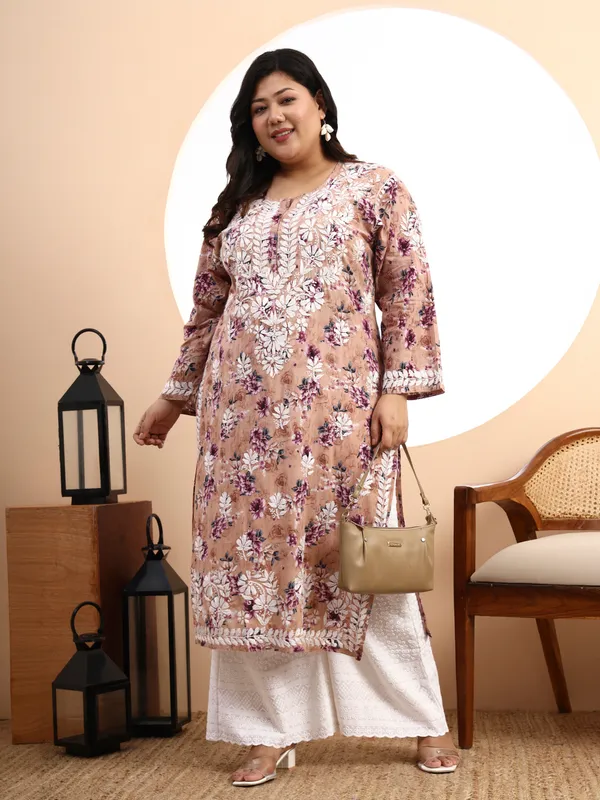 Women_Peach_Floral_Hand-Embroidered_Chikankari_Mulmul_Kurta