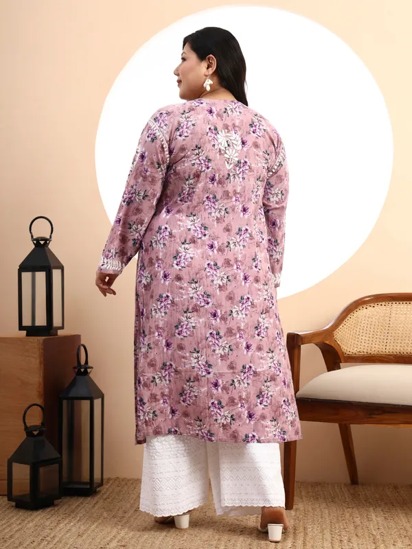 Women_Pink_Floral_Hand-Embroidered_Chikankari_Mulmul_Kurta