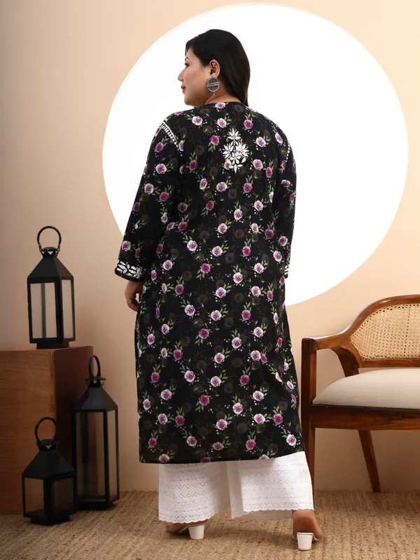Women_Black_Floral_Hand-Embroidered_Chikankari_Mulmul_Kurta