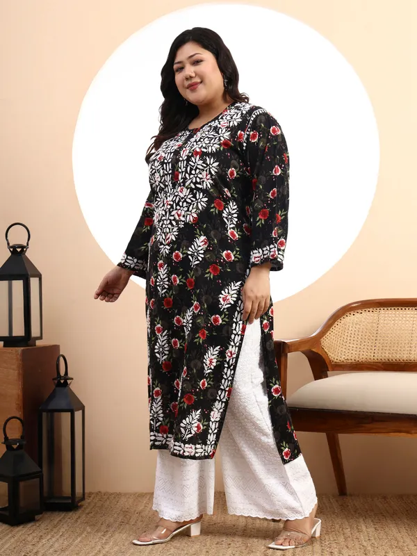 Women_Black_Floral_Hand-Embroidered_Chikankari_Mulmul_Kurta