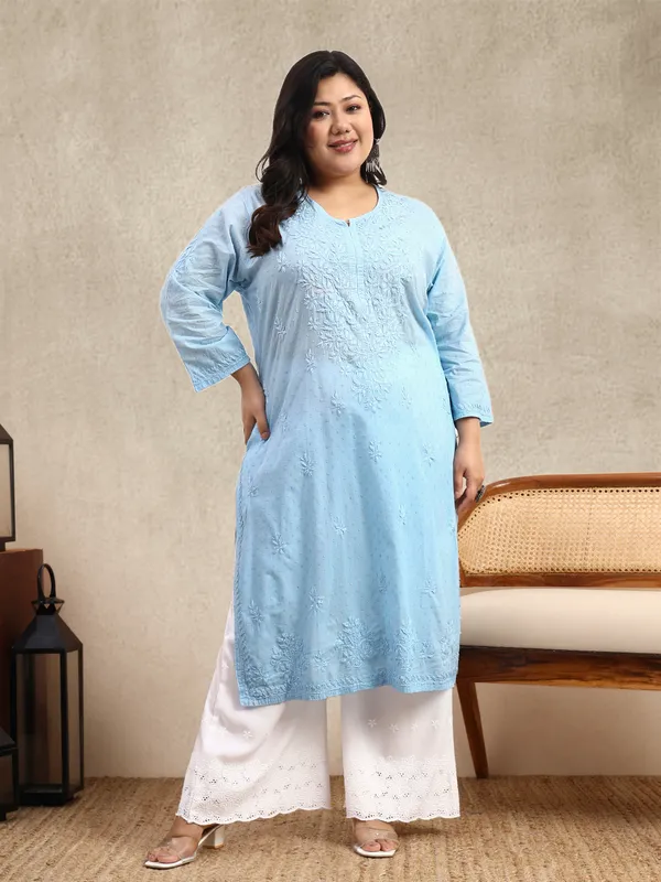 Sky_Blue_Ombre_Dobby_Cotton_Plus_Size_Hand_Embroidered_Chikankari_Kurta