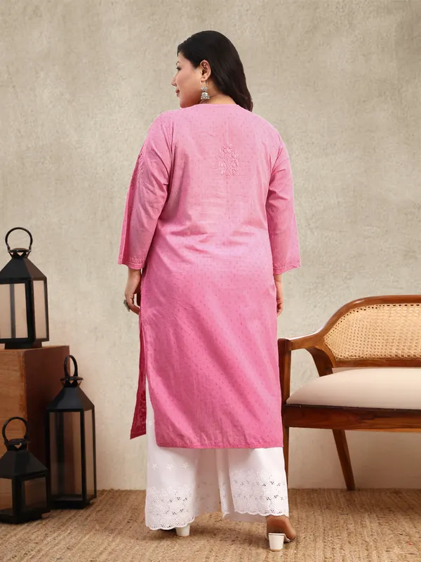 Pink_Ombre_Dobby_Cotton_Plus_Size_Hand_Embroidered_Chikankari_Kurta