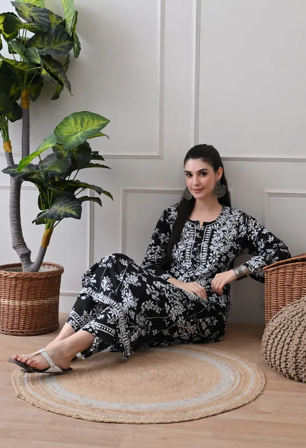 Hand_Embroidered_Chikankari_Mulmul_Plazo_Set-Black