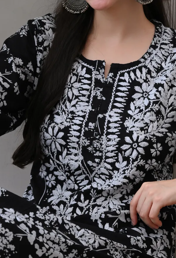 Hand_Embroidered_Chikankari_Mulmul_Plazo_Set-Black