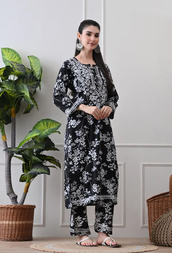 Hand_Embroidered_Chikankari_Mulmul_Plazo_Set-Black