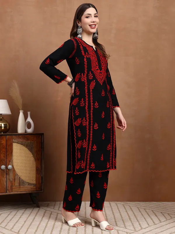 Black_&_Red_Hand_Embroidered_Chikankari_Rayon_Kurta_Set