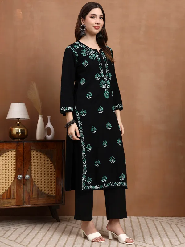 Black_Rayon_Chikankari_Kurta_with_Green_Floral_Hand_Embroidery