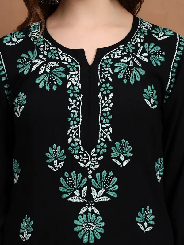 Black_Rayon_Chikankari_Kurta_with_Green_Floral_Hand_Embroidery