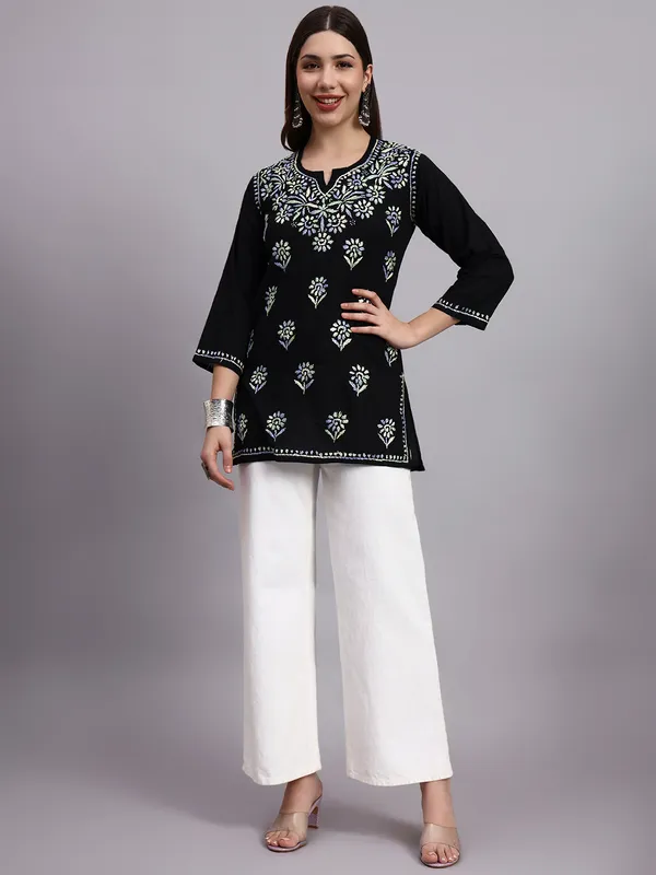 Syrish_Black_Base_Multicolour_Cotton_Chikankari_Hand_Embroidered_Kurti