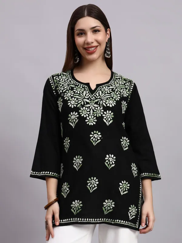 Syrish_Black_Base_Green_Shaded_Cotton_Chikankari_Hand_Embroidered_Kurti
