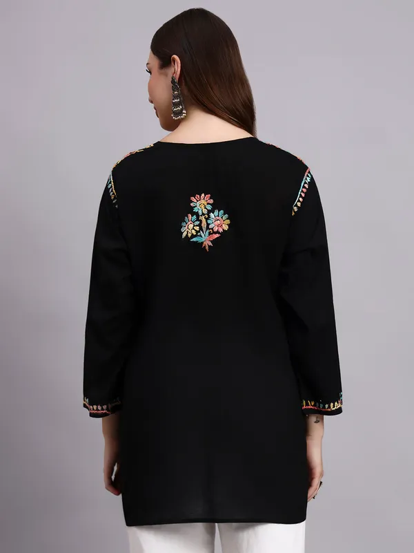 Syrish_Black_Base_Peach_Multi_color_Cotton_Chikankari_Hand_Embroidered_Kurti