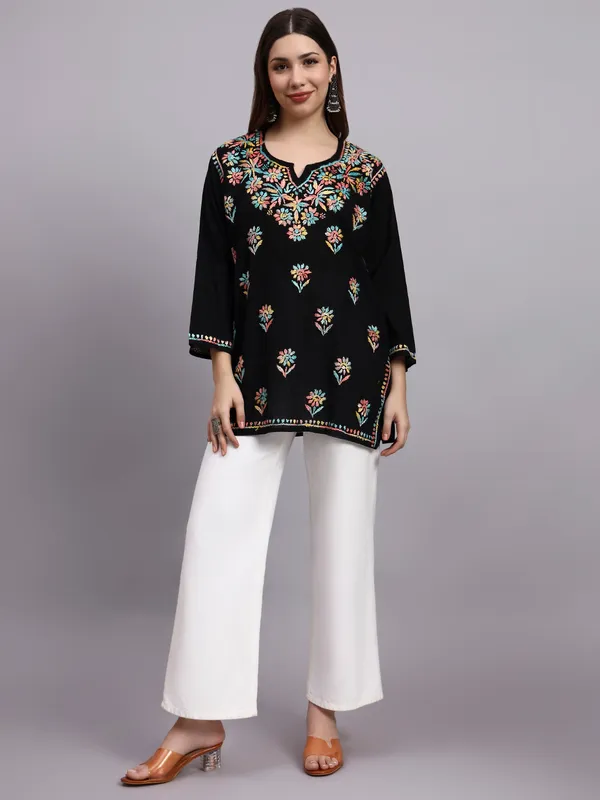 Syrish_Black_Base_Peach_Multi_color_Cotton_Chikankari_Hand_Embroidered_Kurti