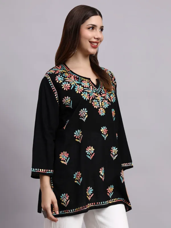 Syrish_Black_Base_Peach_Multi_color_Cotton_Chikankari_Hand_Embroidered_Kurti