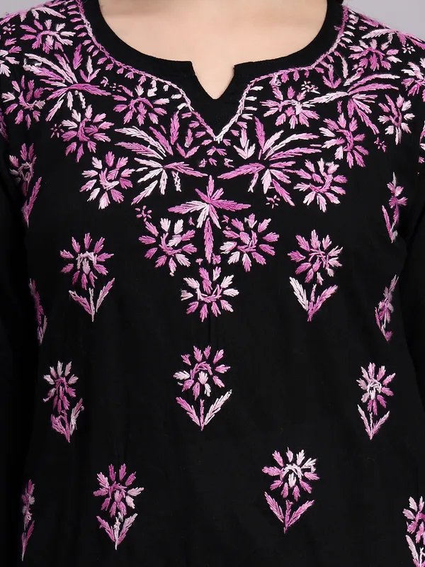 Syrish_Black_Base_Purple_color_Cotton_Chikankari_Hand_Embroidered_Kurti