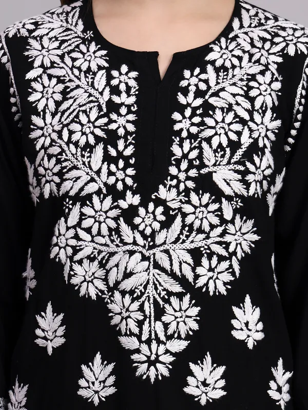 Syrish_Black_Rayon_Ethnic_Kurti_|_White_Floral_Chikankari_Embroidered_Kurta