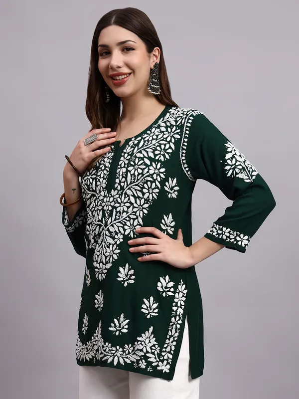 Syrish_Green_Rayon_Ethnic_Kurti_|_White_Floral_Chikankari_Embroidered_Kurta
