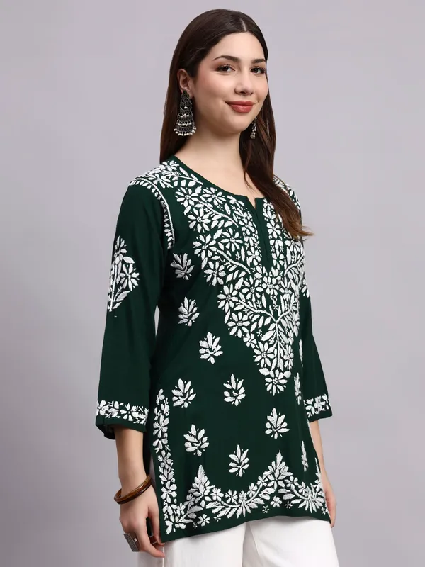 Syrish_Green_Rayon_Ethnic_Kurti_|_White_Floral_Chikankari_Embroidered_Kurta