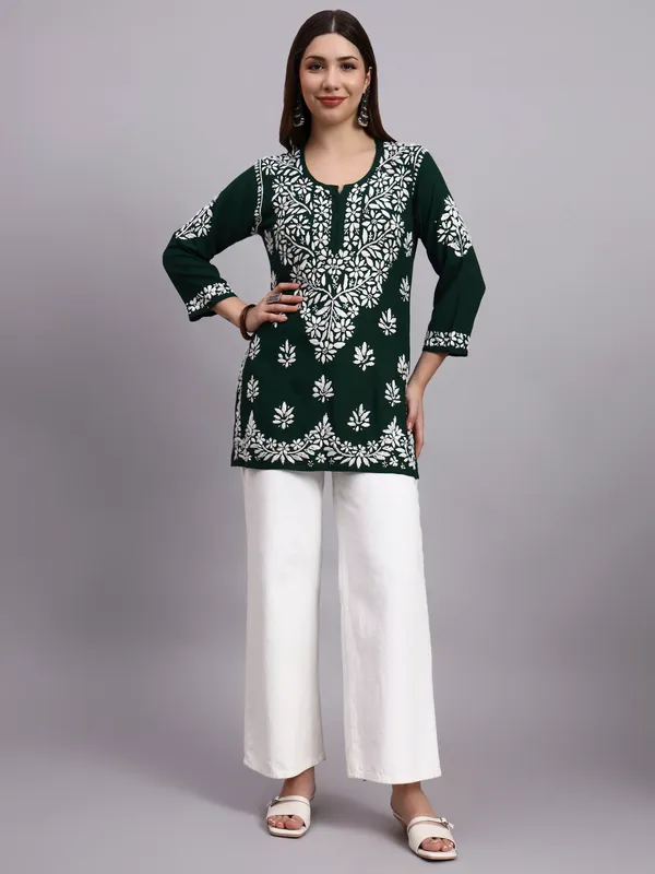 Syrish_Green_Rayon_Ethnic_Kurti_|_White_Floral_Chikankari_Embroidered_Kurta