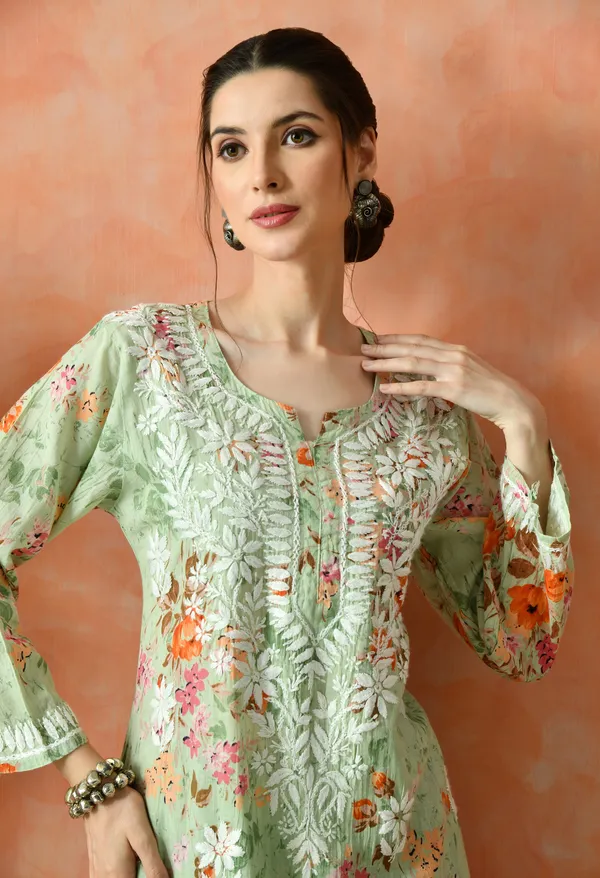 Pastel_Green_Floral_Chikankari_Mulmul_Plazo_Set