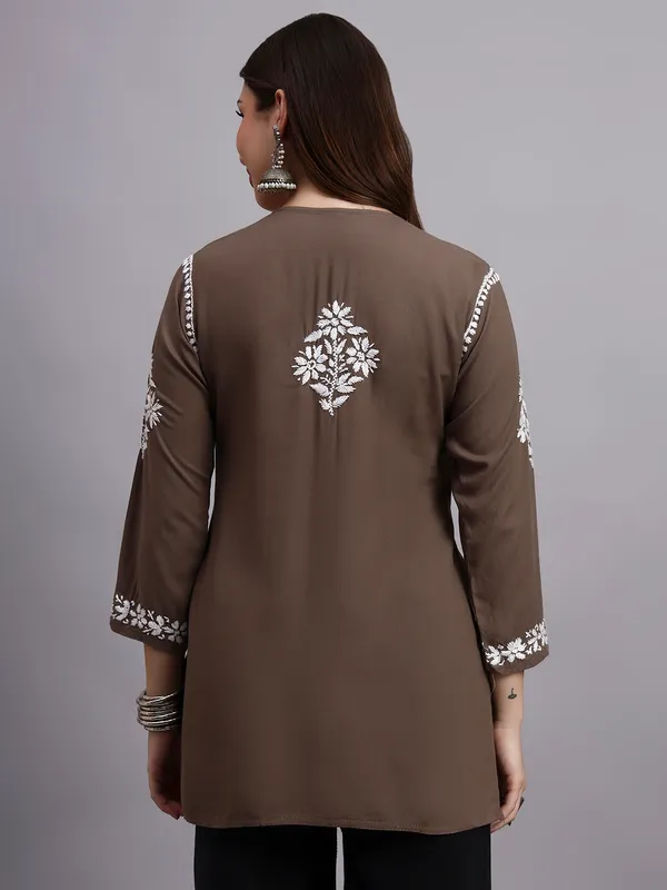 Syrish_Taupe_Brown_Rayon_Ethnic_Kurti_|_White_Floral_Chikankari_Embroidered_Kurta