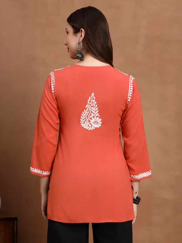 Syrish_Orange_White_Floral_Chikankari_Embroidered_Rayon_Kurta