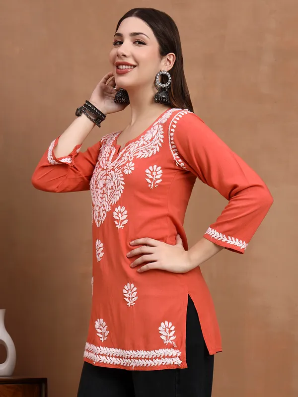 Syrish_Orange_White_Floral_Chikankari_Embroidered_Rayon_Kurta