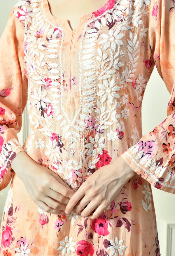 Peach_Floral_Hand_Embroidered_Mulmul_Chikankari_Kurta_Plazo_Set