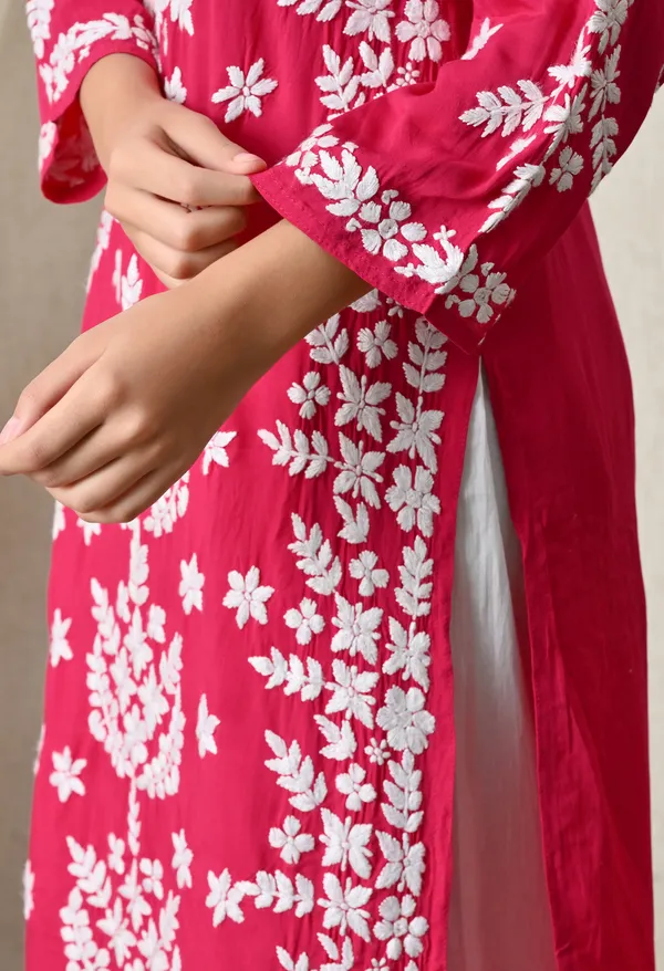 Syrish_Rani_Pink_Hand-Embroidered_Chikankari_Modal_Kurta