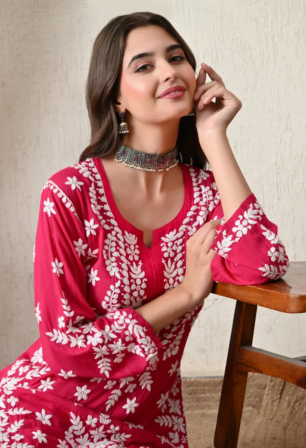Syrish_Rani_Pink_Hand-Embroidered_Chikankari_Modal_Kurta