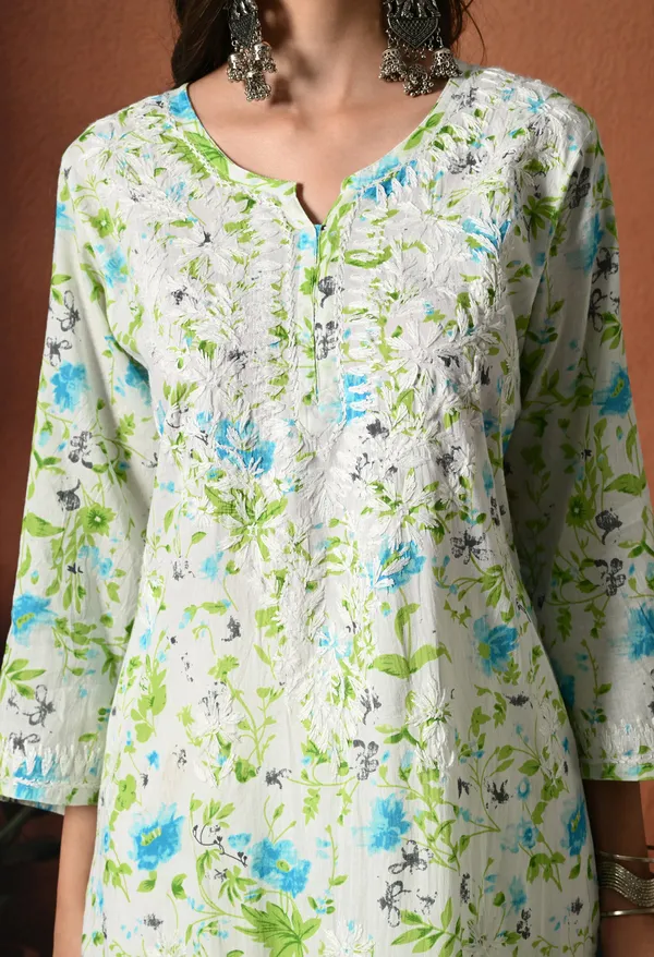Syrish_Blue_accents_Floral_Handcrafted_Chikankari_Mulmul_Kurta