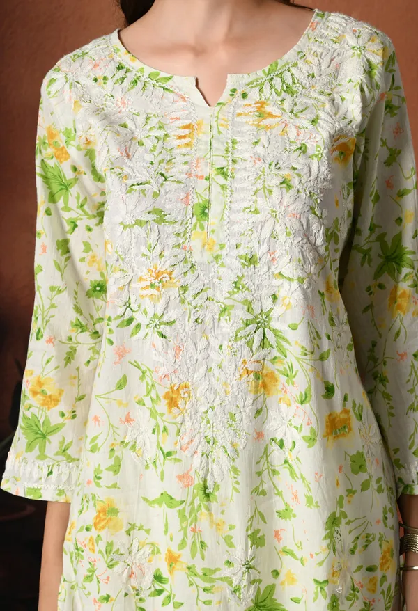 Syrish_Yellow_accents_Floral_Handcrafted_Chikankari_Mulmul_Kurta