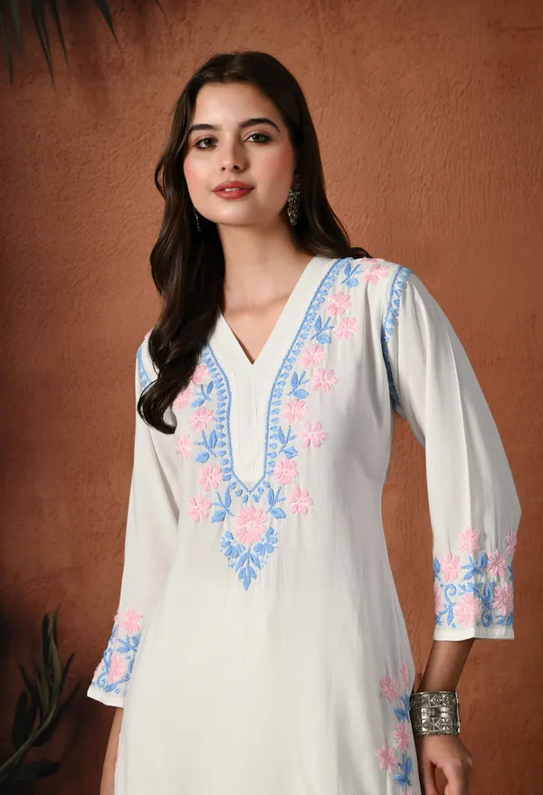 Syrish_Pastel_Pink_&_Blue_Thread_Hand_Embroidered_Chikankari_Straight_Rayon_Kurta
