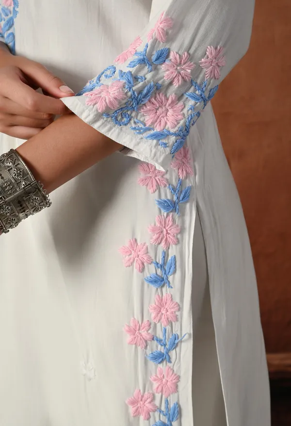 Syrish_Pastel_Pink_&_Blue_Thread_Hand_Embroidered_Chikankari_Straight_Rayon_Kurta