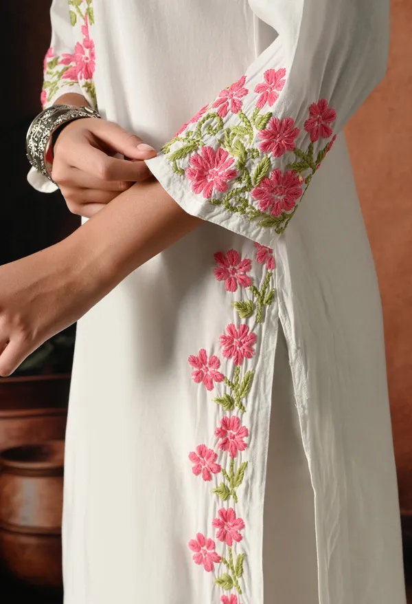 Syrish_Pink_Thread_Hand_Embroidered_Chikankari_Straight_Rayon_Kurta