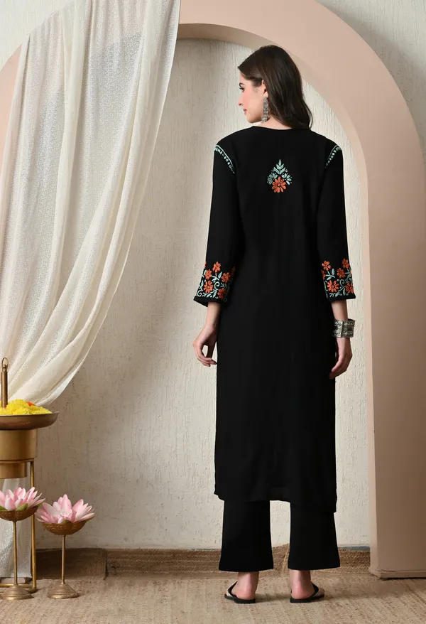 Syrish_Bown_Thread_Hand_Embroidered_Chikankari_Straight_Rayon_Kurta