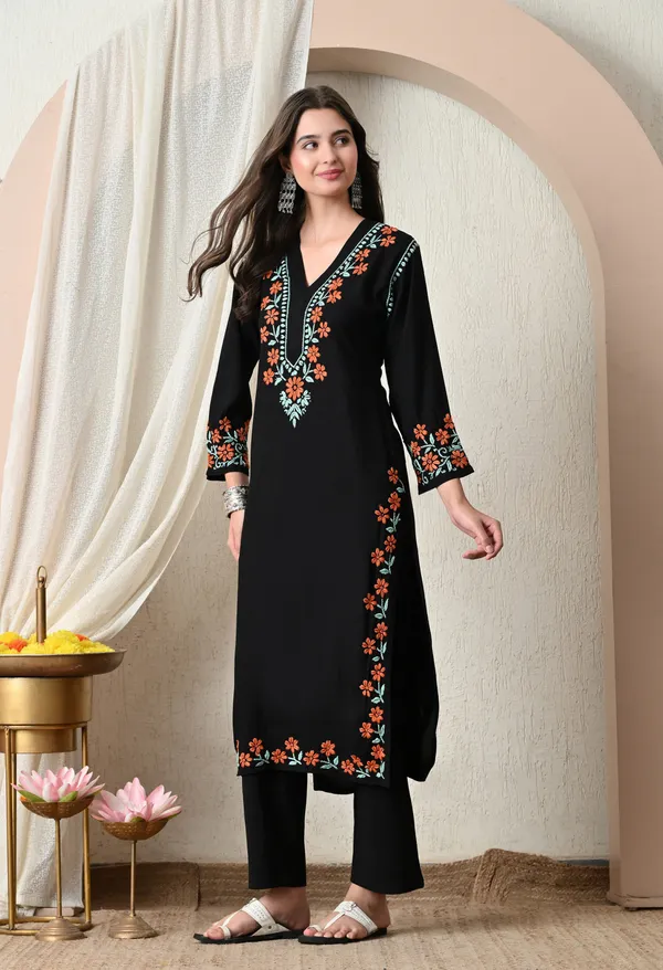 Syrish_Bown_Thread_Hand_Embroidered_Chikankari_Straight_Rayon_Kurta