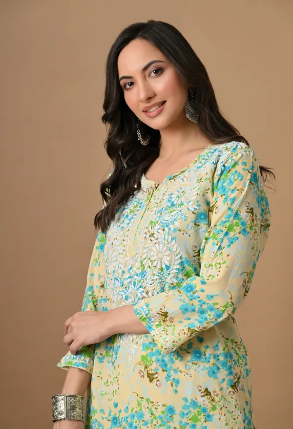 Syrish_Green_Floral_Mulmul_Chikankari_Hand_Embroidered_Kurta