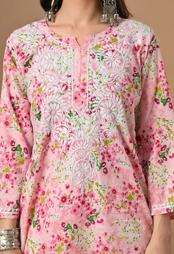 Syrish_Pink_Floral_Mulmul_Chikankari_Hand_Embroidered_Kurta