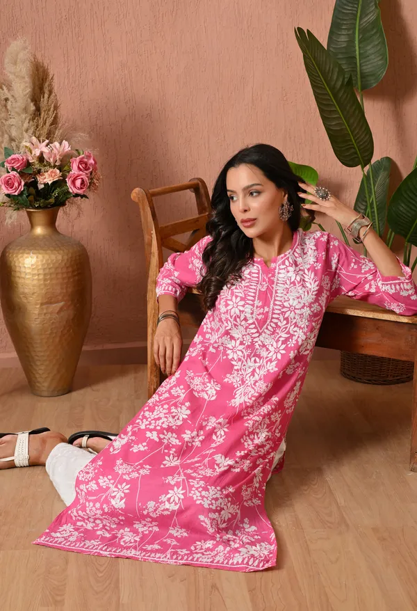 Syrish_MeherDark__Pink_Chikankari_Straight_Kurta
