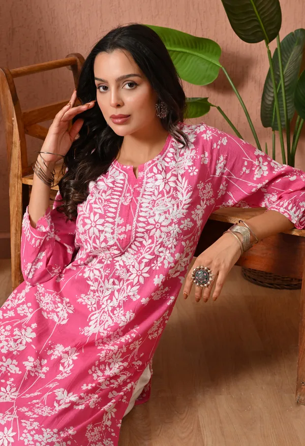 Syrish_MeherDark__Pink_Chikankari_Straight_Kurta