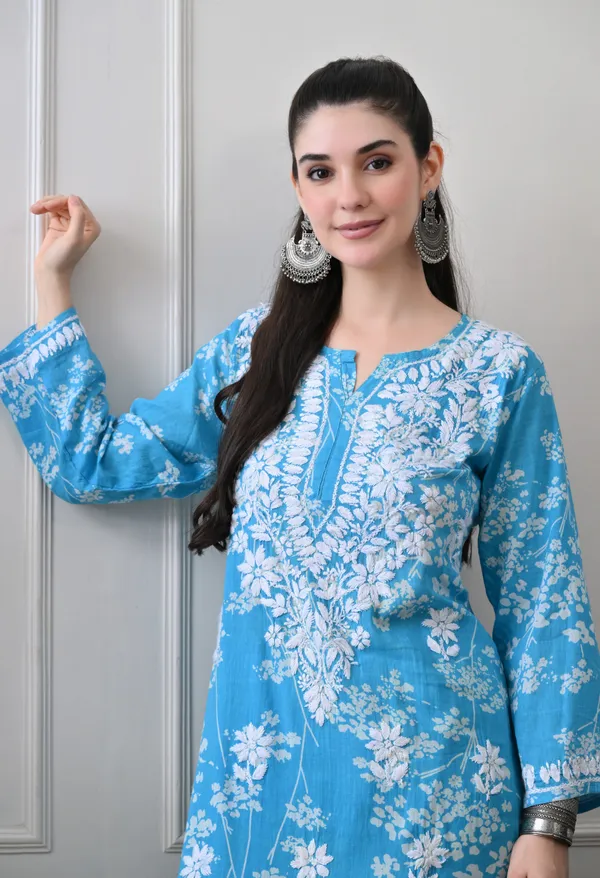 Hand_Embroidered_Chikankari_Mulmul_Plazo_Set-Blue