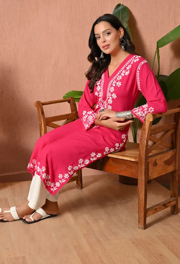 Syrish_Elegance_Handcrafted_Rayon_Chikankari_Kurta-_Rani_Pink