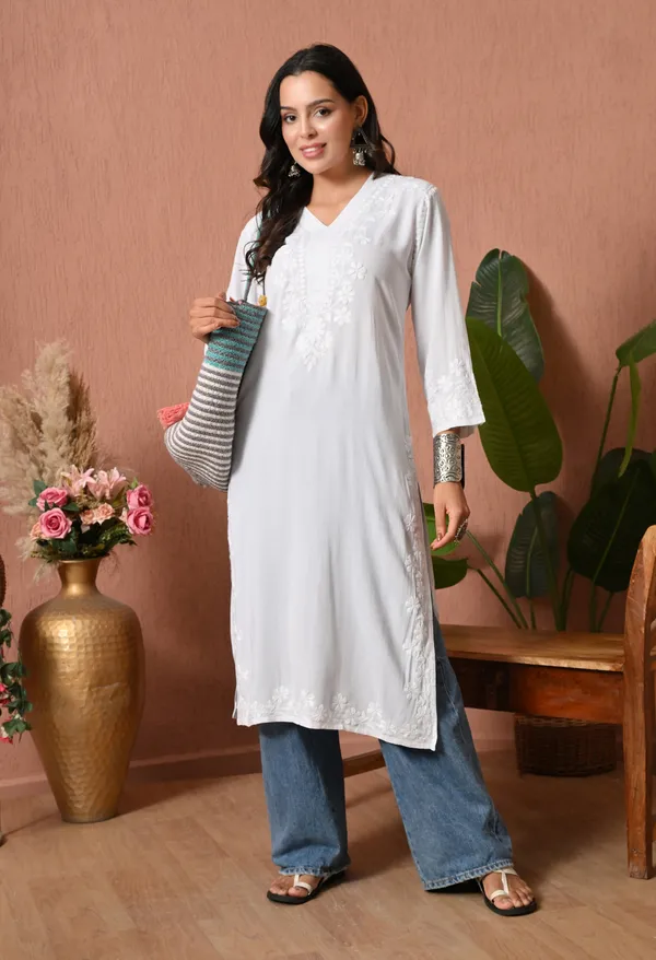 Syrish_Elegance_Handcrafted_Rayon_Chikankari_Kurta-_White