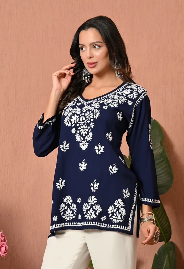 Syrish_Navy_Blue_White_Floral_Chikankari_Embroidered_Rayon_Kurta