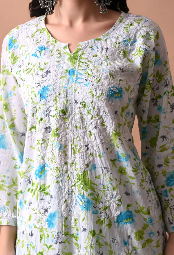 Syrish_White_&_Blue_Floral_Hand-Embroidered_Chikankari_Mulmul_Kurta_Set