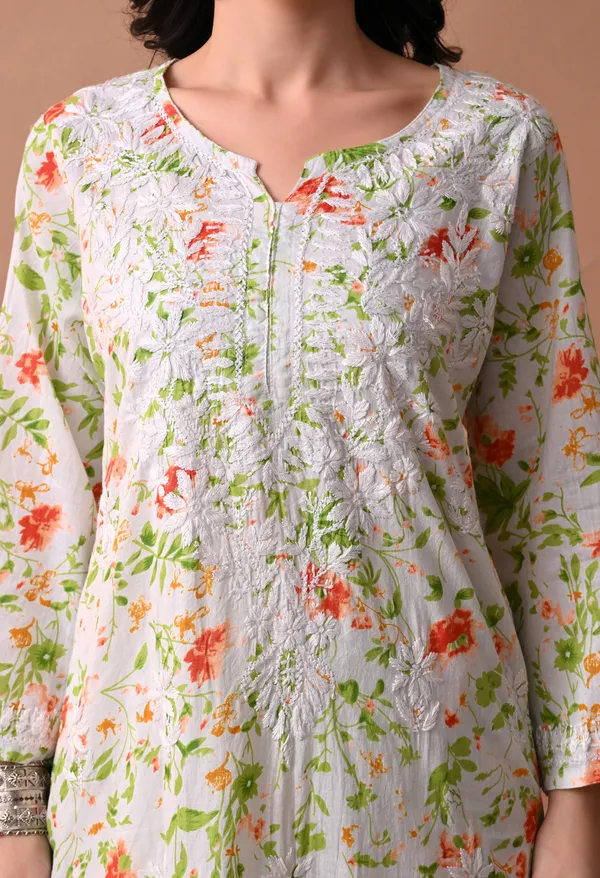 Syrish_White_&_Orange_Floral_Hand-Embroidered_Chikankari_Mulmul_Kurta_Set