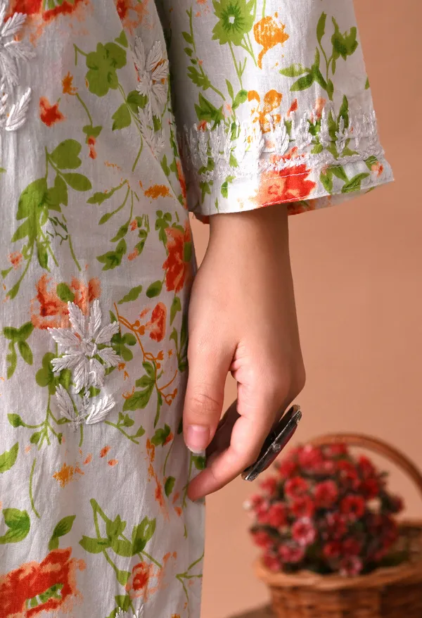 Syrish_White_&_Orange_Floral_Hand-Embroidered_Chikankari_Mulmul_Kurta_Set